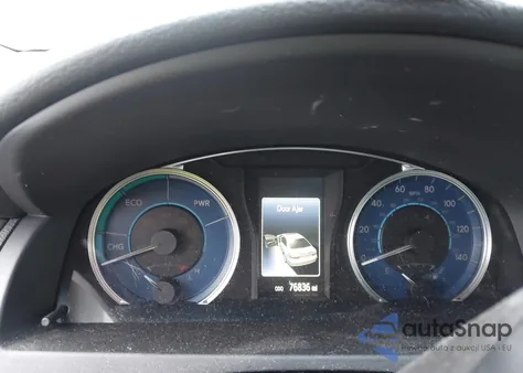 2016 Toyota Camry Hybrid Le z USA, uszkodzony, nr VIN 4T1BD1FK6GU198402